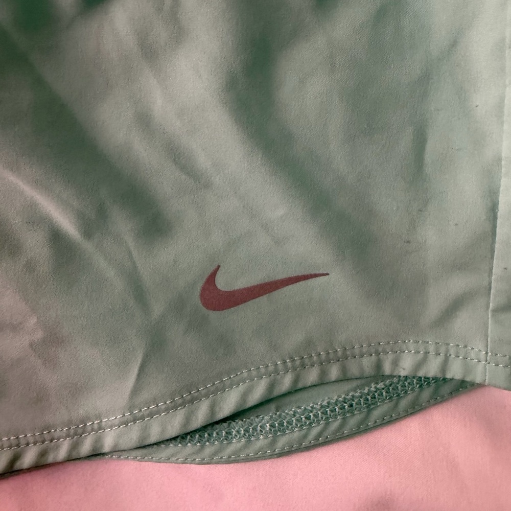 Women's Nike One Mid-Rise 3" Shorts